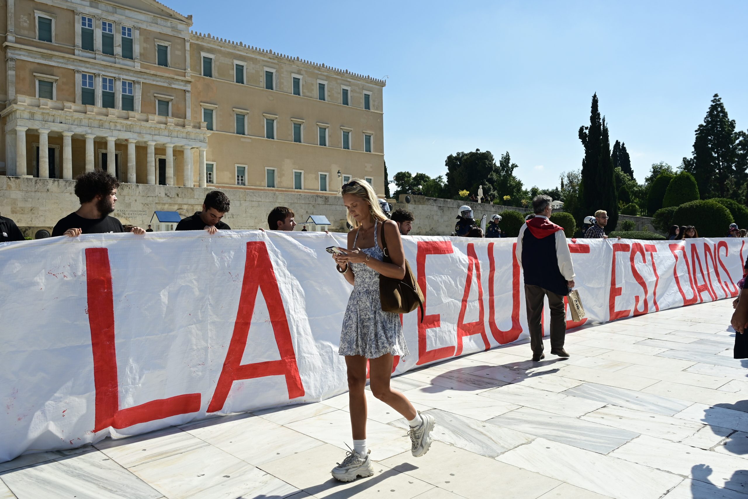 Από την Ελλάδα μέχρι τη Γαλλία ζητάμε δωρεάν και δημόσια παιδεία
